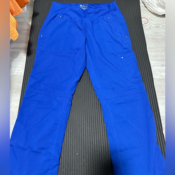 6 pair blue scrub pants - Picture 3 of 6